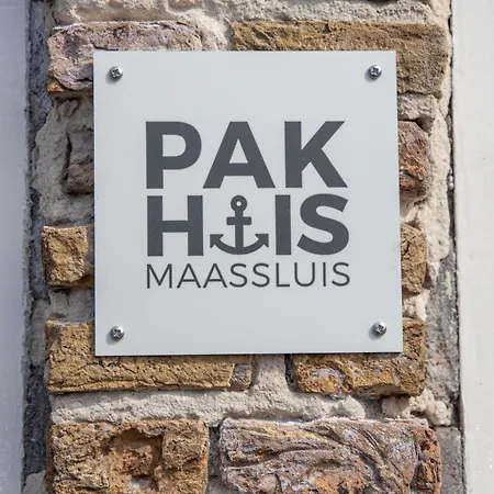 Pakhuis Bed & Breakfast *