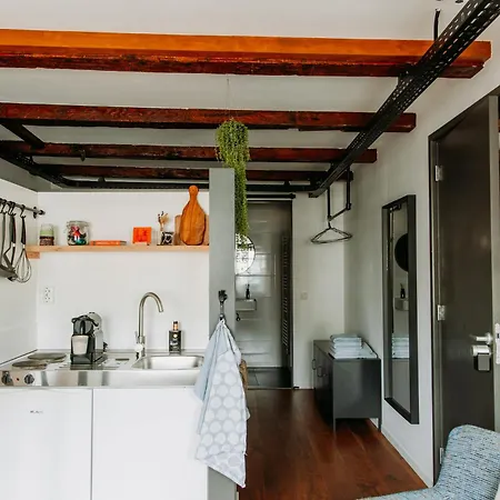 Bed & Breakfast Pakhuis Maassluis