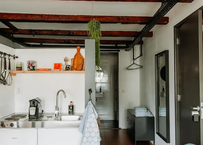 לינה וארוחת בוקר Pakhuis מאס-סלאוס