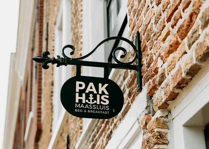 Pakhuis 3* מאס-סלאוס