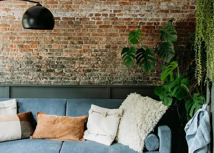 Pakhuis לינה וארוחת בוקר מאס-סלאוס